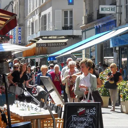 Champs Elysees 아파트 *